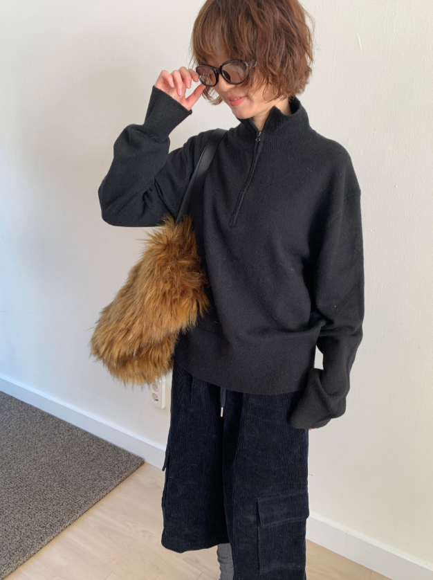 howu（ハウユ）の「エーカールーズフィットパンモクニットジップアップ（4c）（Tops）」