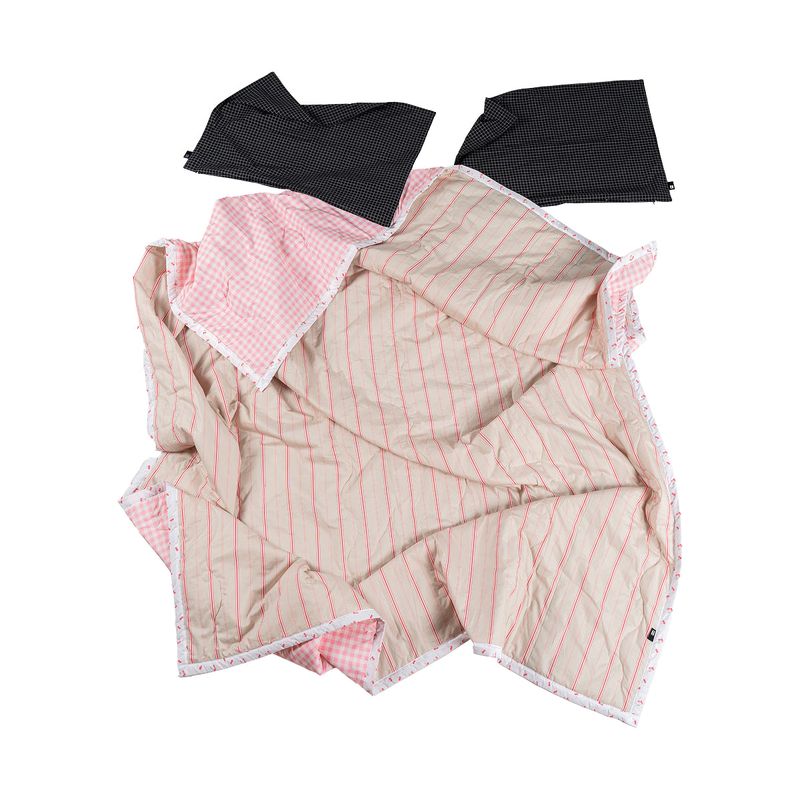dormor（ドルモル）の「ボーダーラインパターンリバーシブルサマーコンフォーター - Pink stripe - Q size（インテリア）」