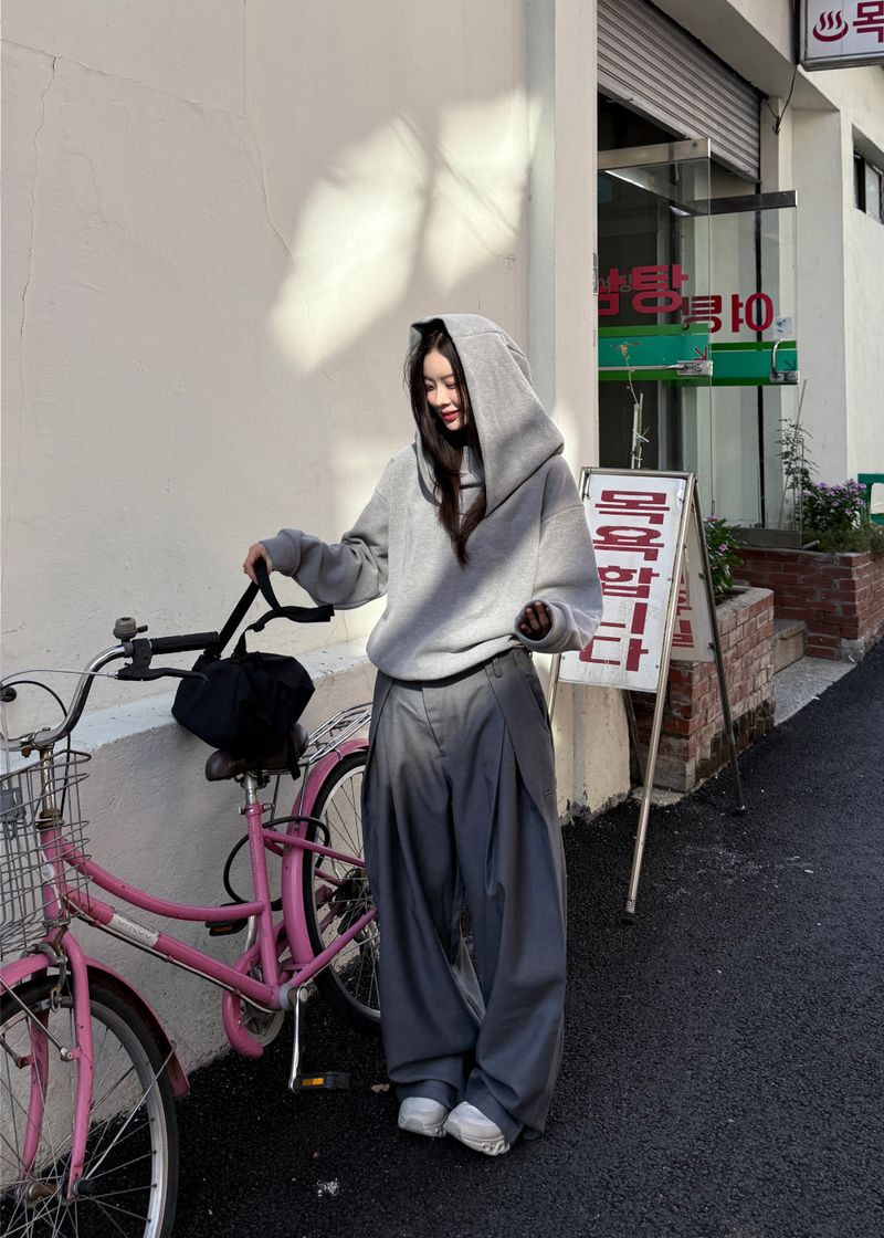 ドレープネックニットフーディー