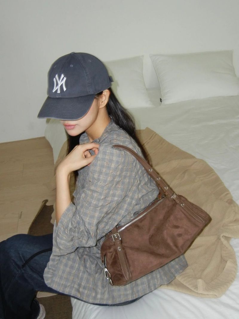 Vintage Suede Minimal stud Shoulder Bag