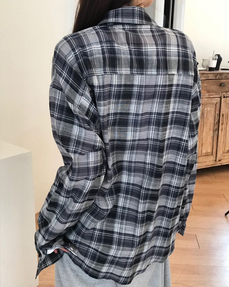 Momi shirts