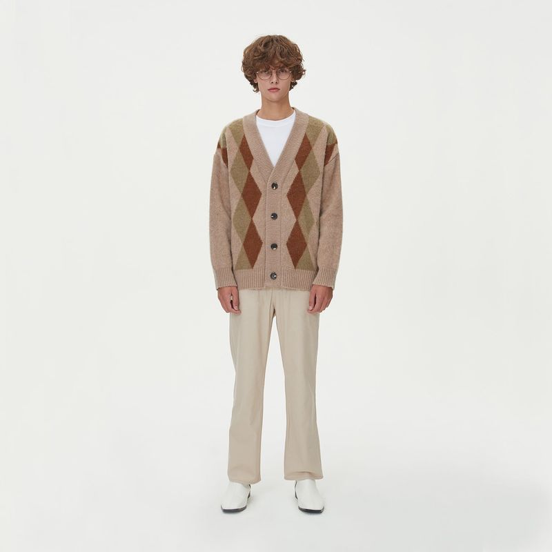 BRUSHED ARGYLE KNIT CARDIGAN_BEIGE
