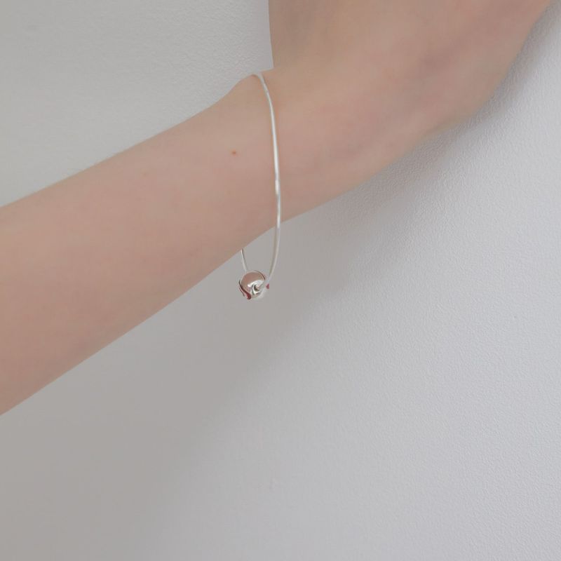 puffy heart swing bangle