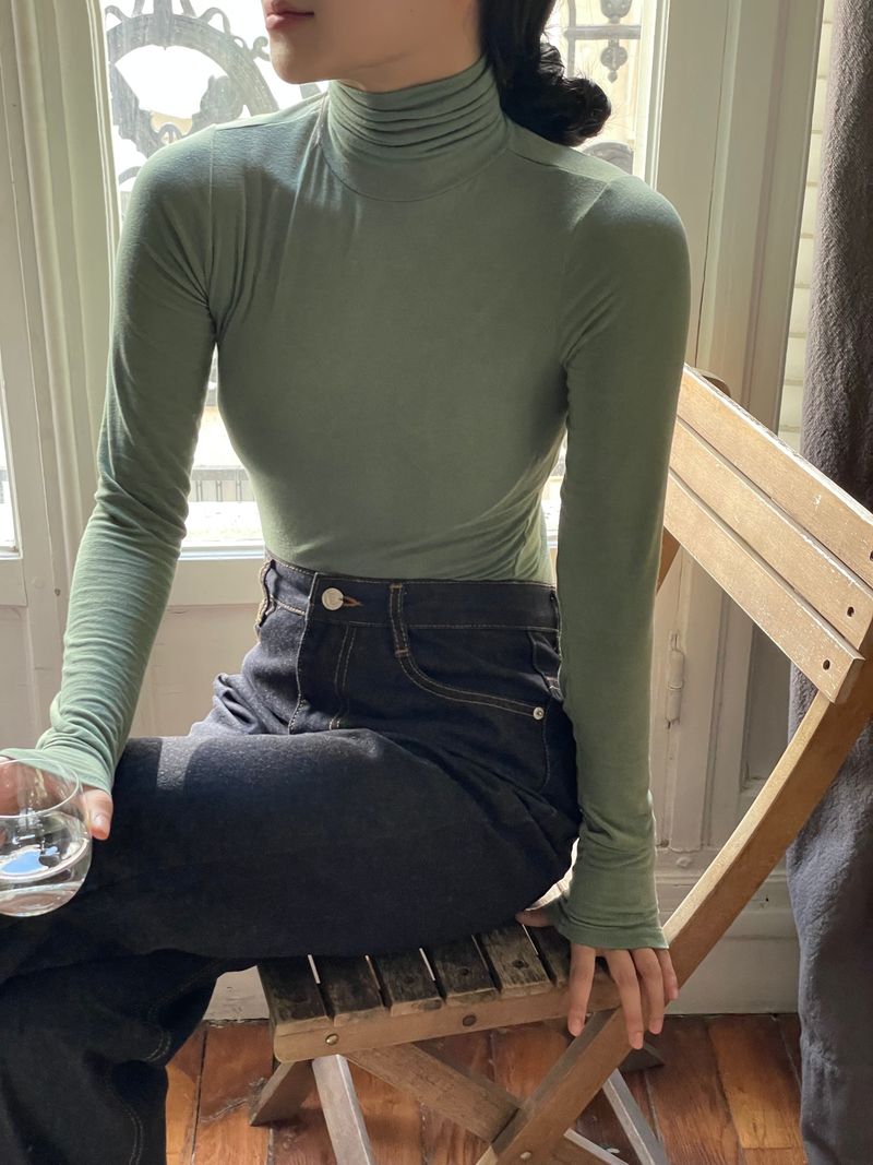 Arco iris（アルコイリス）の「Earth half turtleneck T-shirts（Tops）」