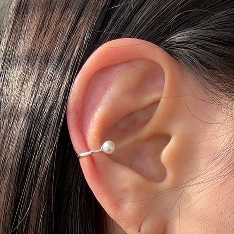 MOSXE（モスクス）の「[925silver] Pearl & cubic earcuff（Accessories）」