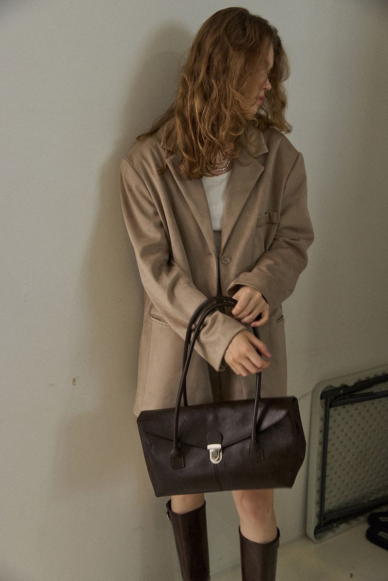 MADE_Arc Flap Long Handle Bag / MOCHA BROWN