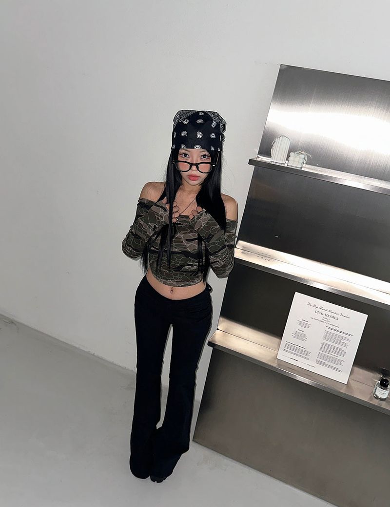 Pelvic Shirring Low-rise Bootcut Pants