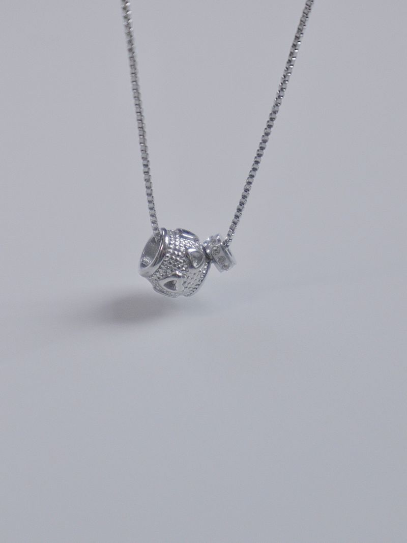 metal heart ball necklace