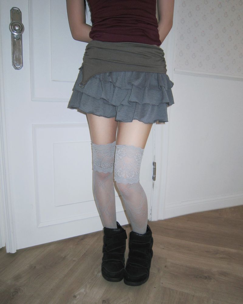 Mubet Lace Knee Socks