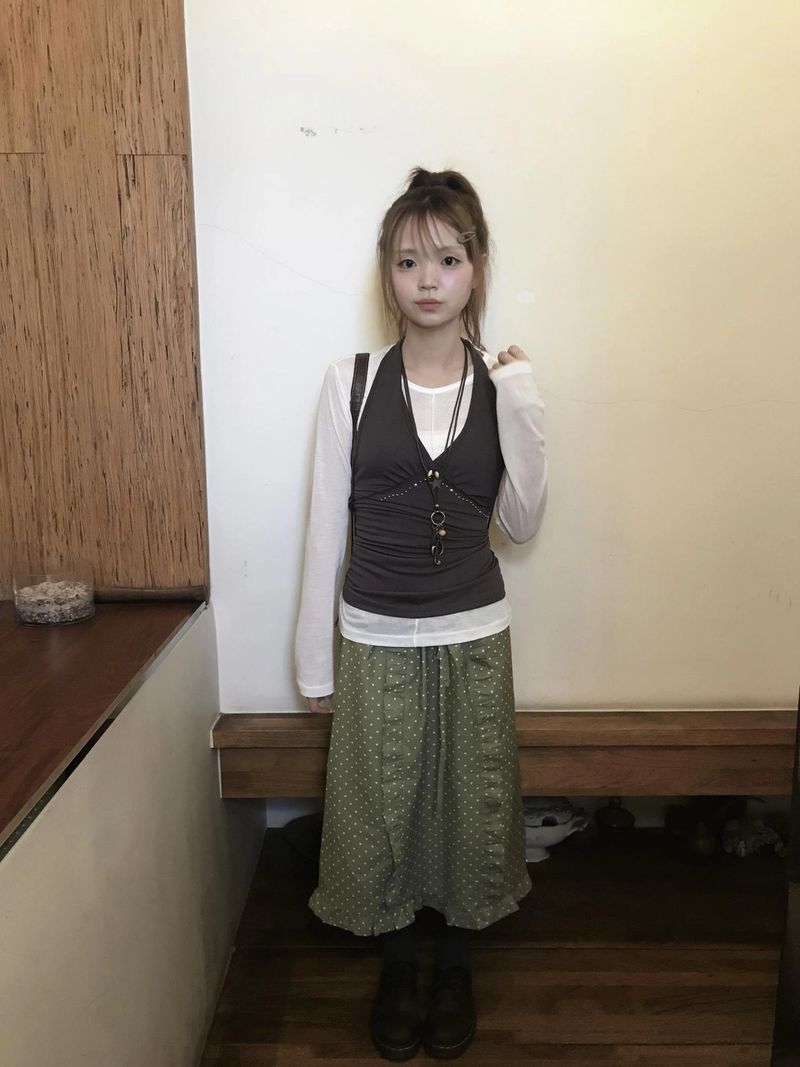 lus halterneck sleeve
