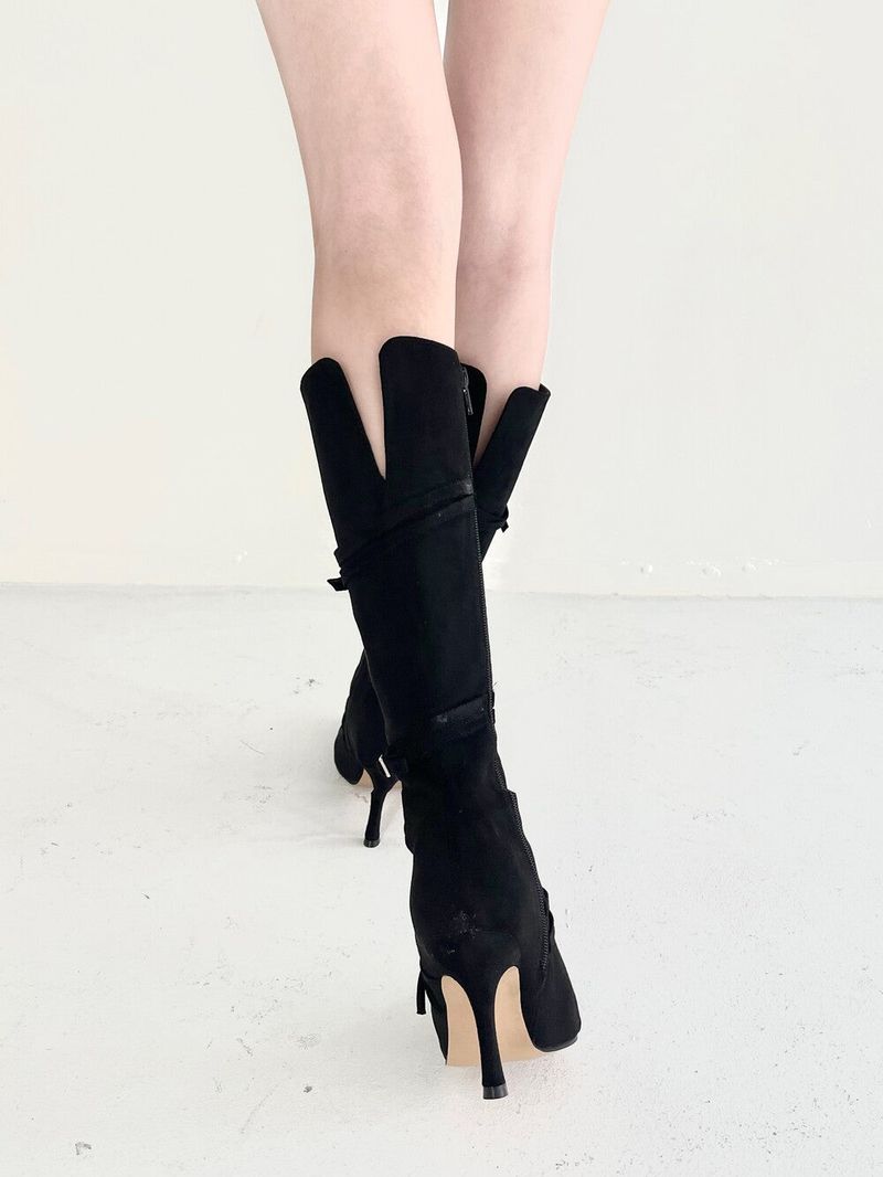 1068. Strap buckle stiletoe long boots heel (2color)