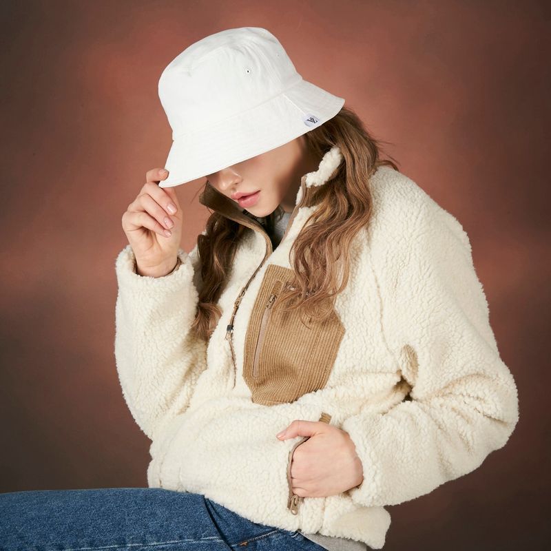 Herringbone label bucket hat WHITE