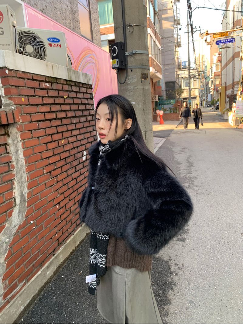  BLACK FUR CROP JACKET