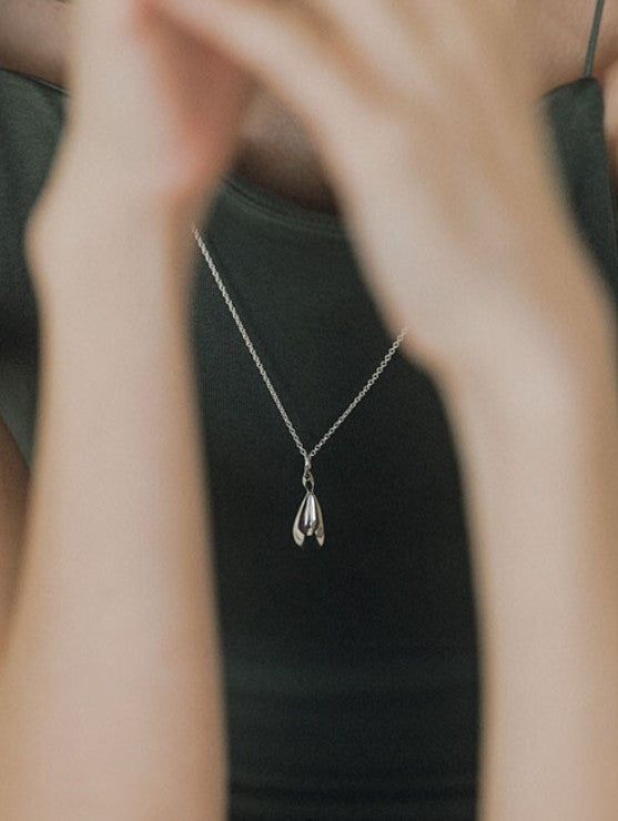Victorian Mirror Necklace Silver