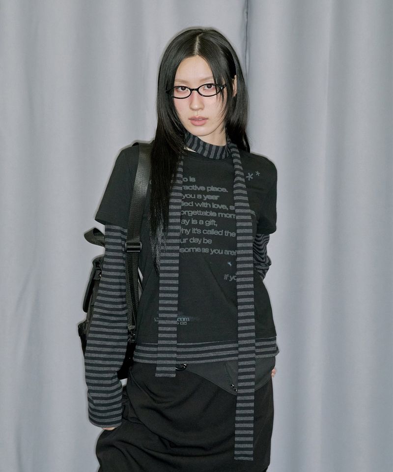 Layered Stripe Muffler Set Long Sleeve - BLACK