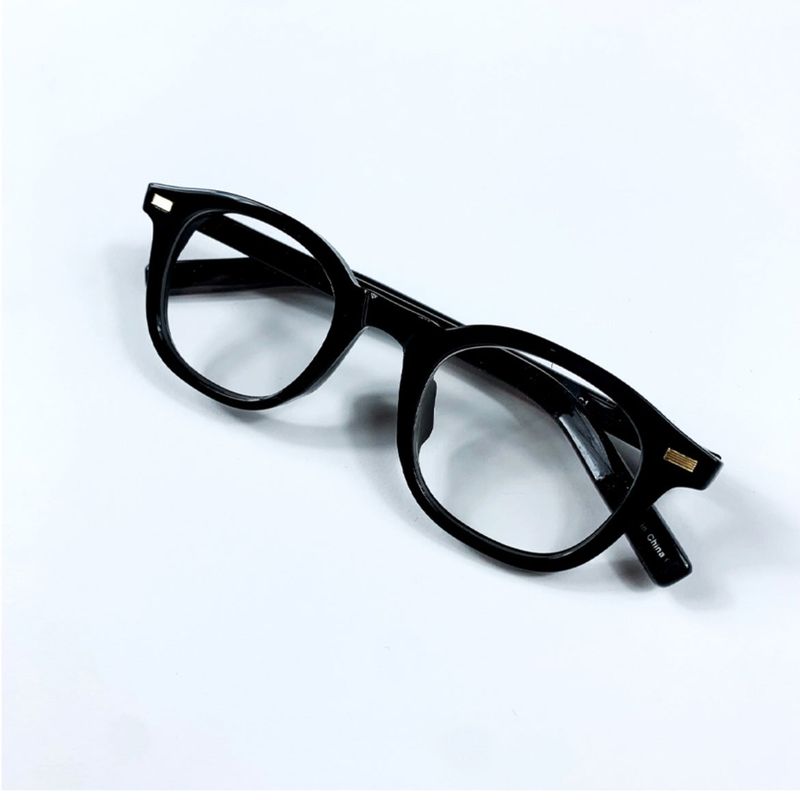 Basic Classic Glasses