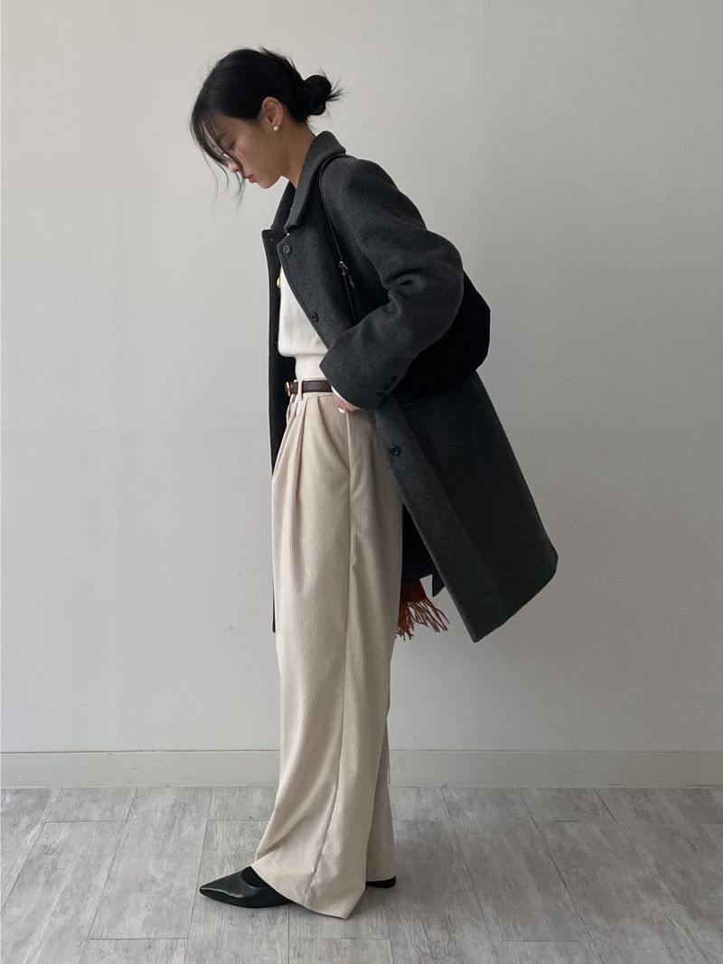 Corduroy two-pin tuck wide slacks