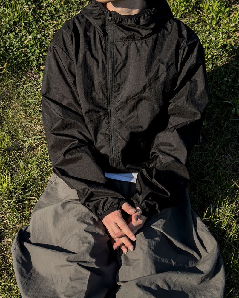Aeric Diagonal Lightweight Windbreaker