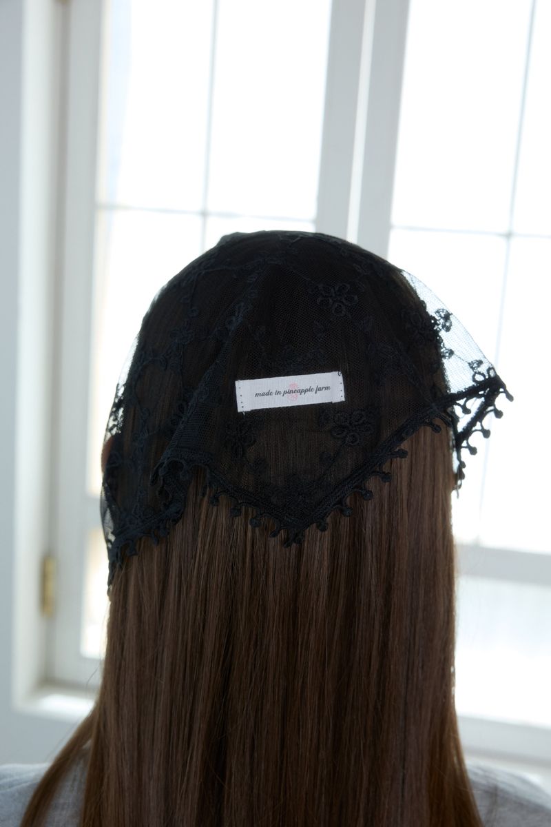 PETAL LACE KERCHIEF