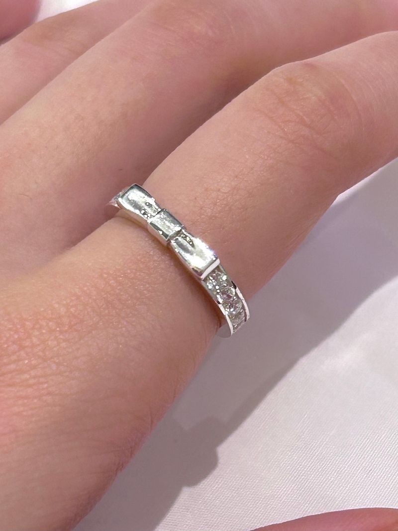 Petit Bow ring