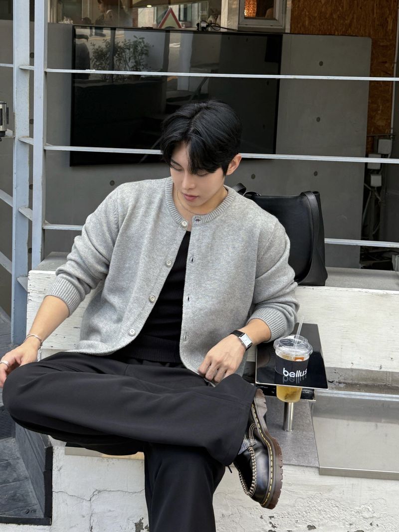 Ox over curved banding pants