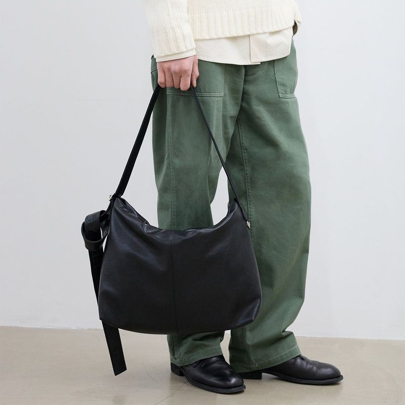 ホーボーレザークロスショルダーバック (BLACK)