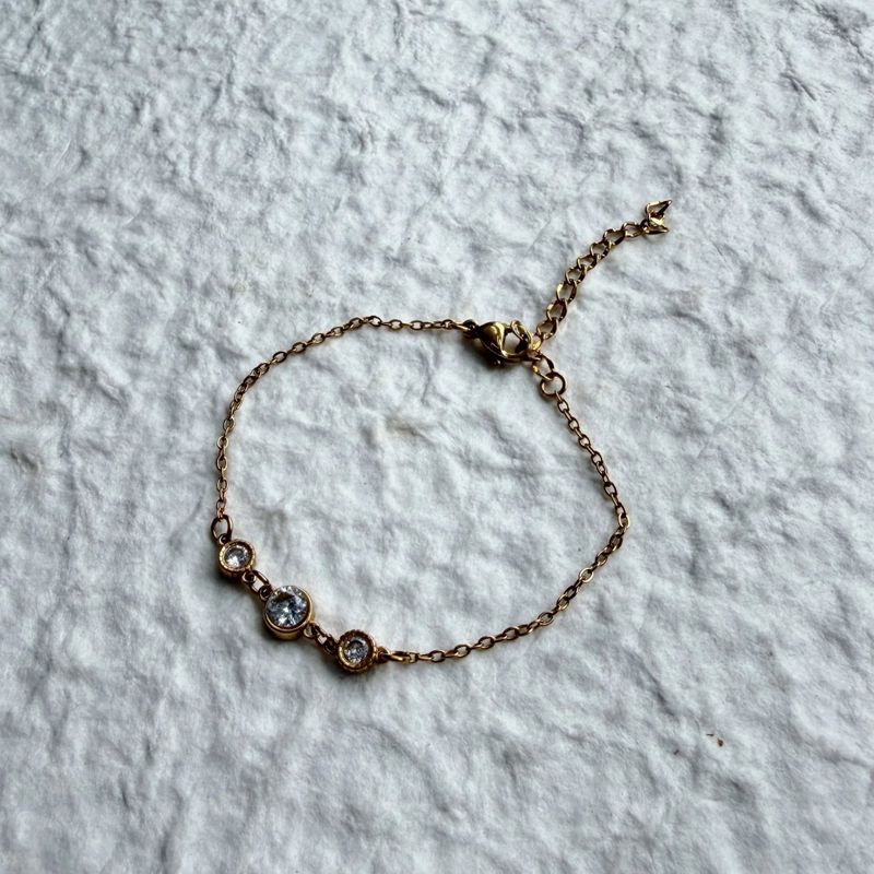 Soft Spark Bracelet