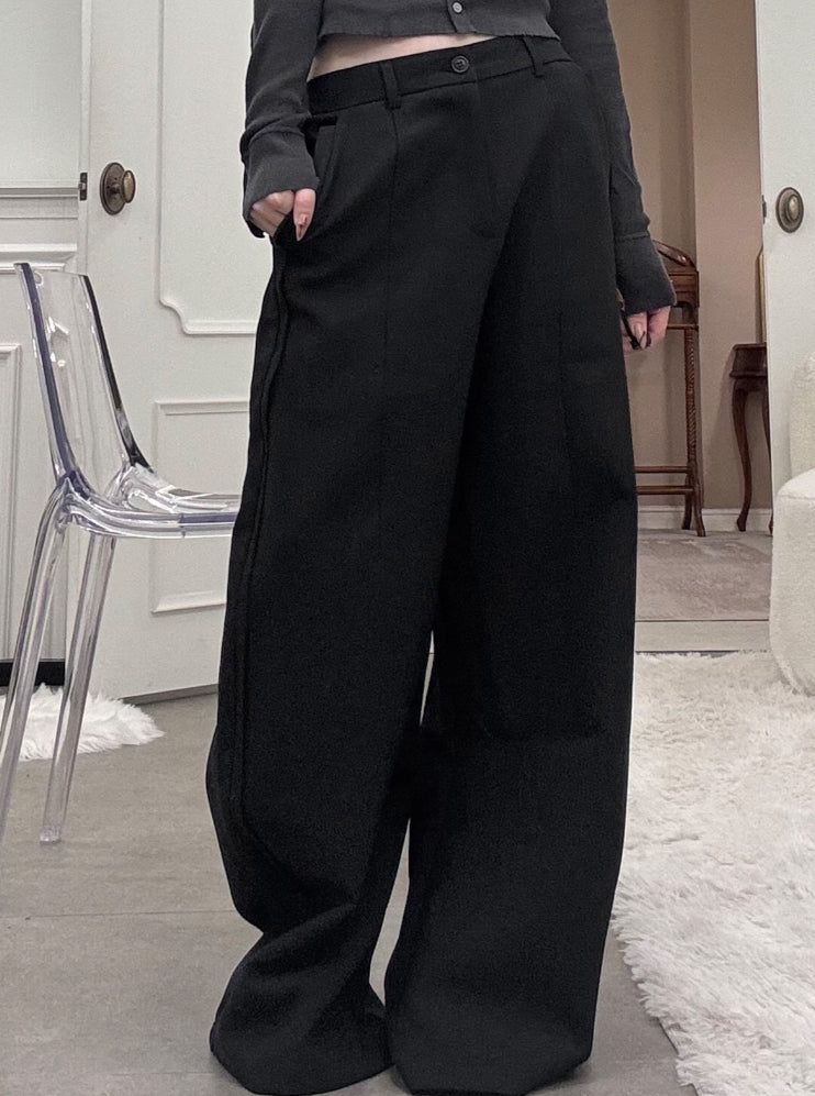 EEUN(イウン)の「Melted Cinnamon Slacks(Pants)」