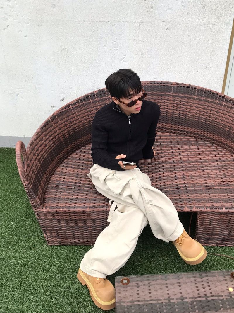 Layer Strap Cargo Pants