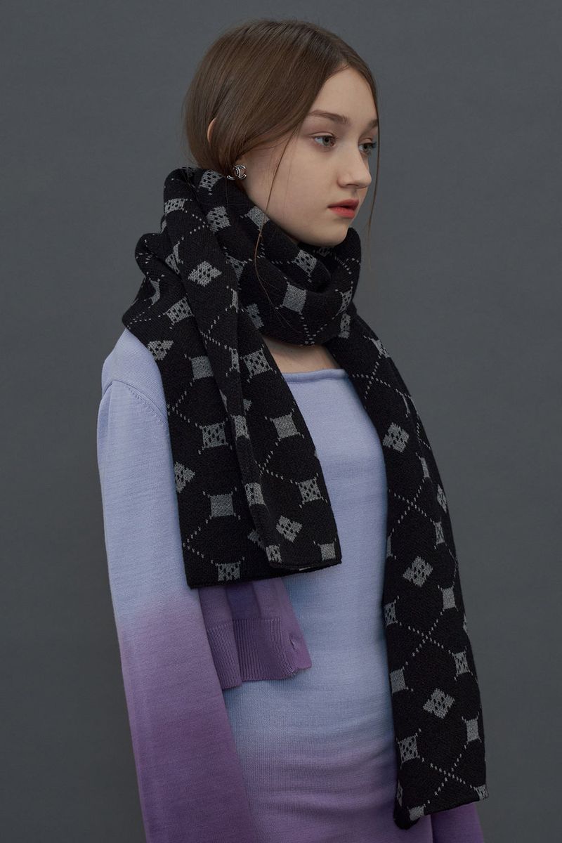 ARGYLE MUFFLER