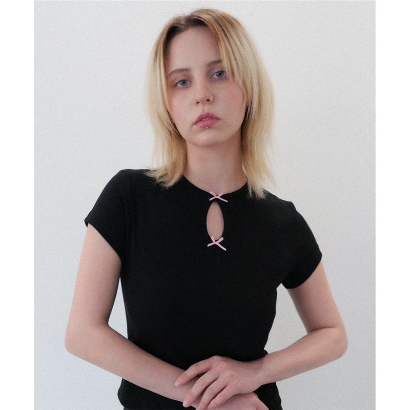 ITZAVIBE（イッザバイブ）の「TWO RIBBON HALF SLEEVE TOP（Tops）」