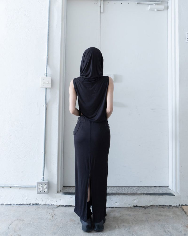 DESERT SHIRRING SLIT SK BLACK
