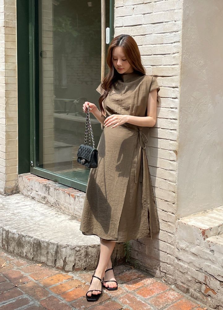 iam mari（アイアム マリ）の「26SS★ フォーベン ハネック シワ加工 バンディング ラップ ロング ワンピース（ワンピース/ドレス）」