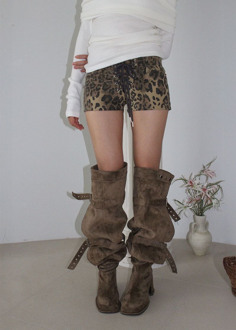 LEOPARD EYELET SHORTS