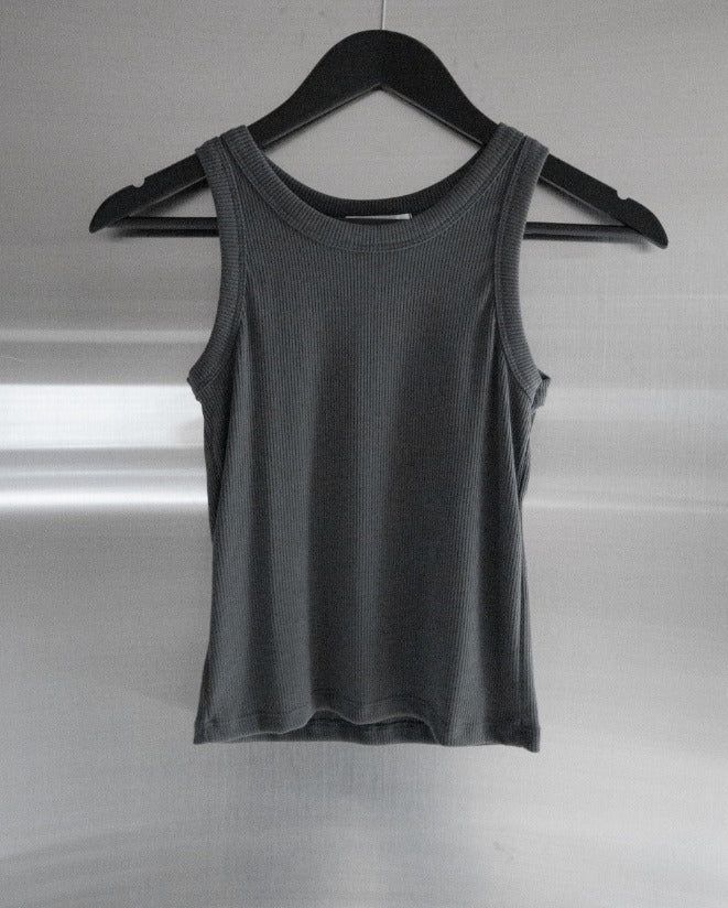 Elin Minimal Ribbed Sleeveless