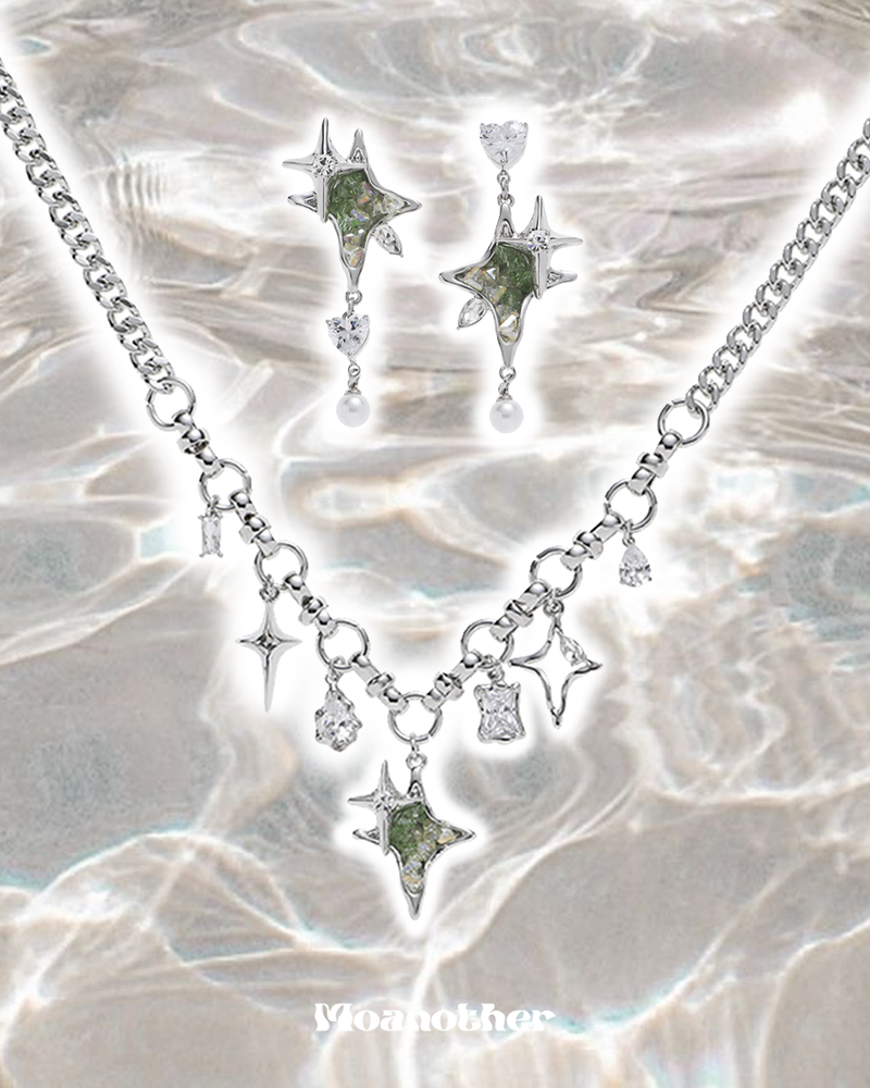 JULIE NECKLACE