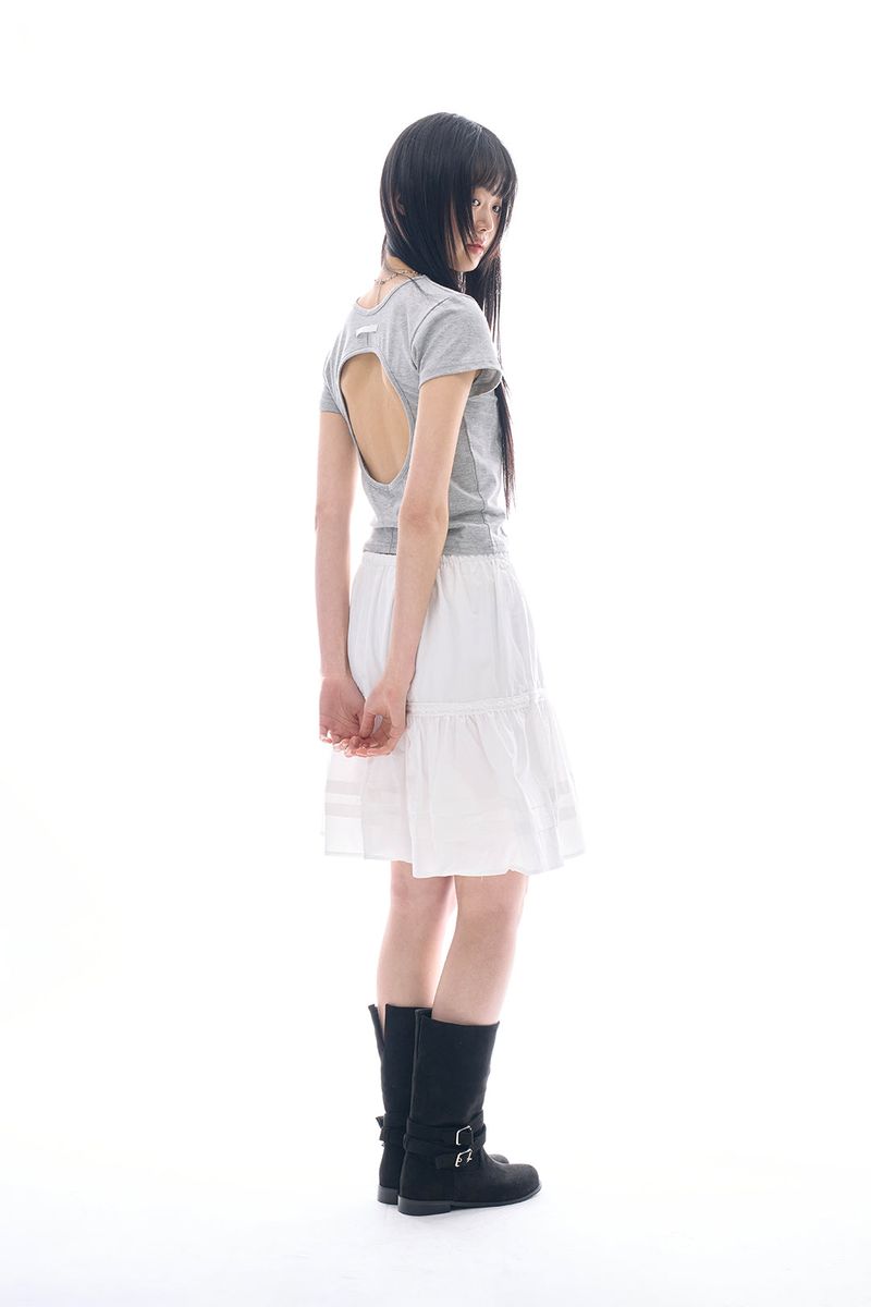 Raucohouse（ラウコハウス）の「Seton cut-out crop tee（Tops）」