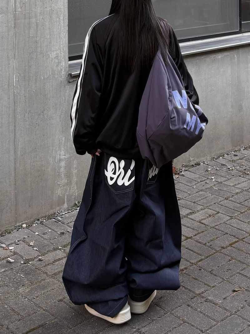 back letter raw denim pants
