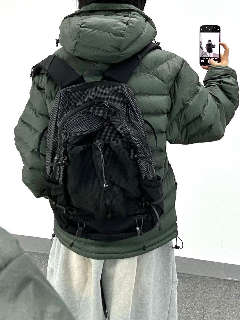 light outdoor backpack
