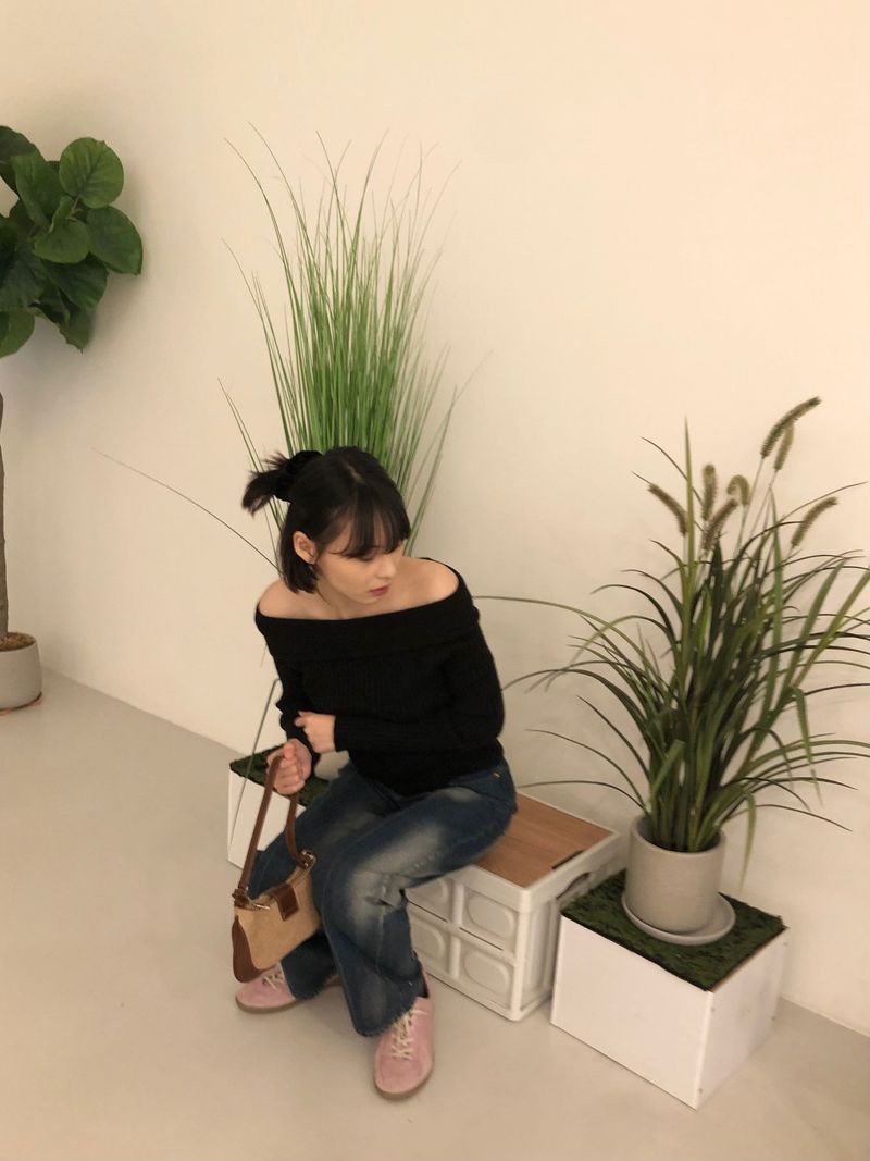Drape feminine shoulder golgi knit