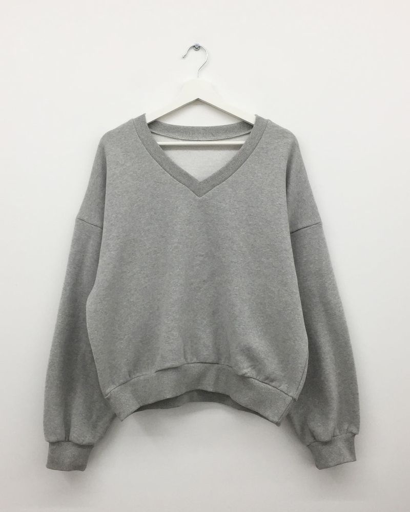 Lilac Peach V-Neck Sweatshirt (5 Colors)