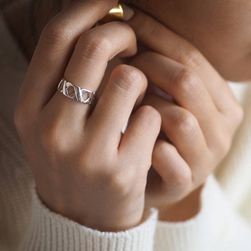 Venus Ring