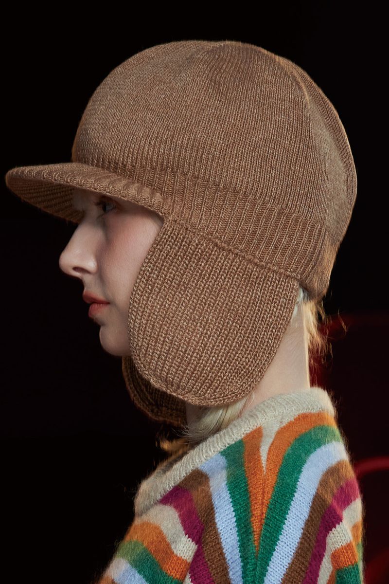 WOOL KNIT TROOPER HAT / BEIGE