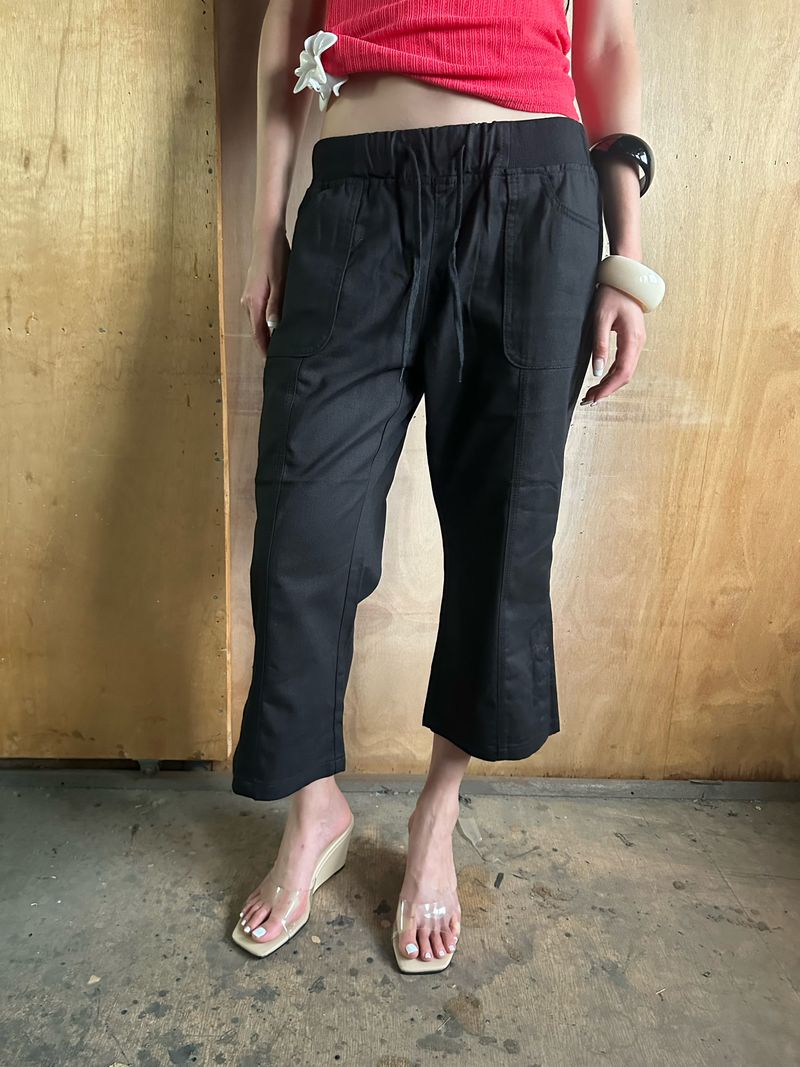 side button capri pants