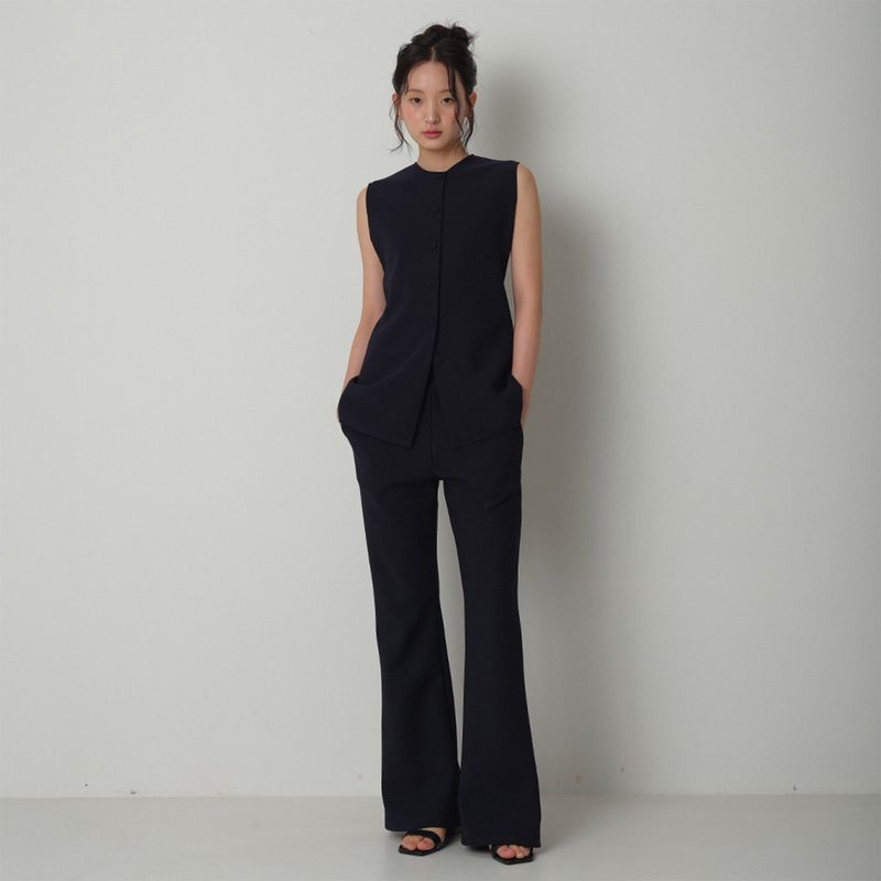 Loventina（ラヴェンティナ）の「Stretch Slim-Fit Slacks_Navy（Pants）」