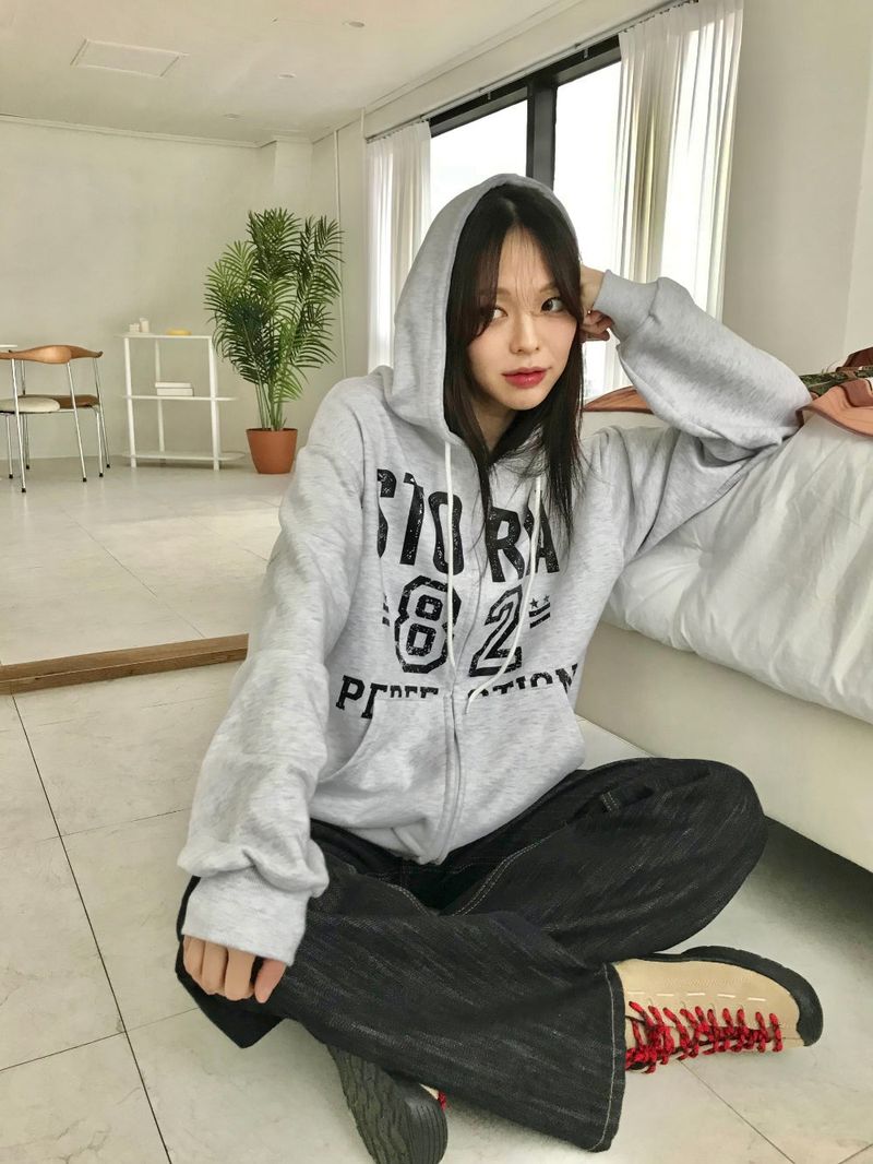 Ria zip-up