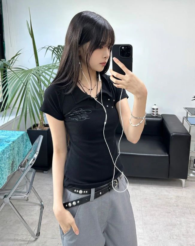Lasso Eyelet Lettering Collar Tee