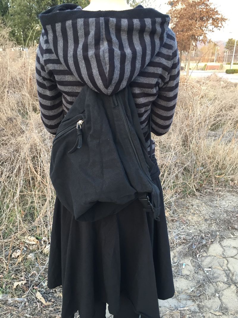 myorang（ミョラン）の「Triangle buckle backpack (2color)（Bags）」