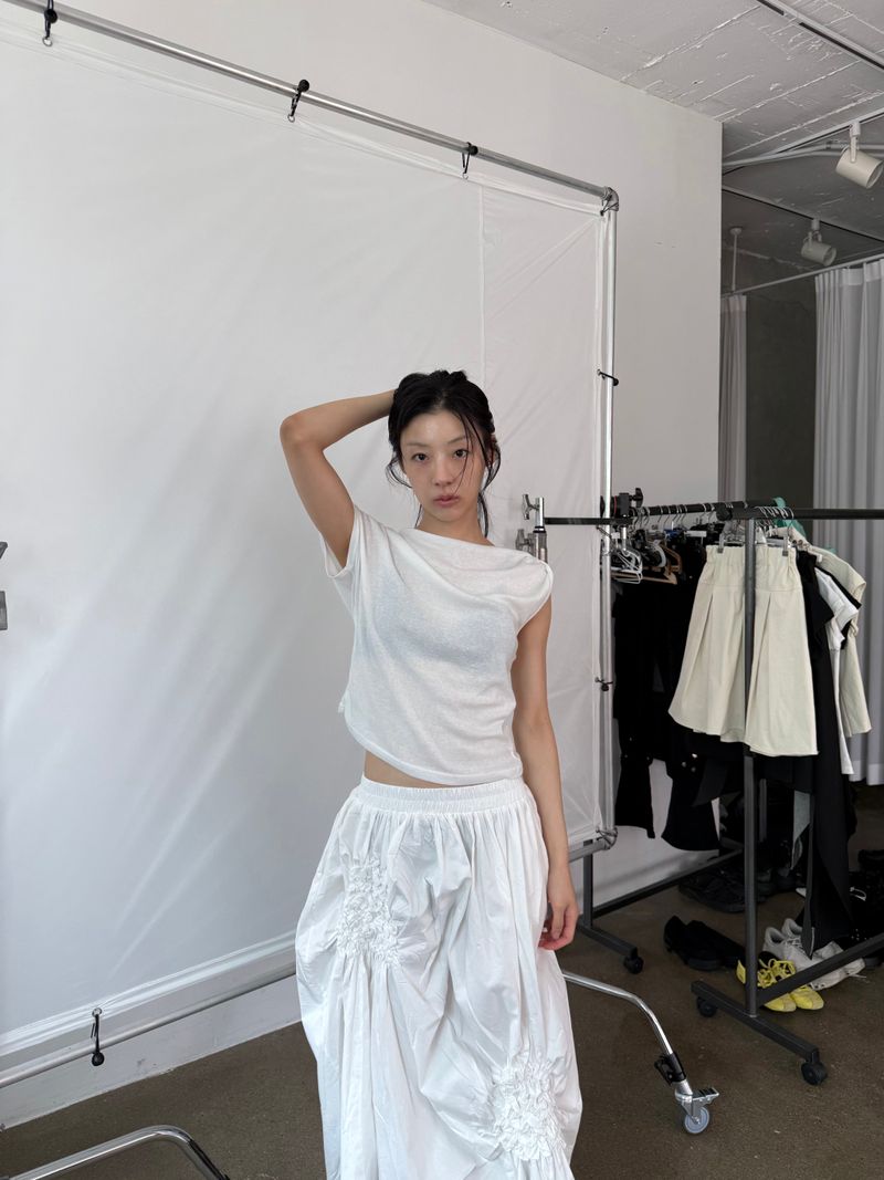  UNBAL SHOULDER TOP