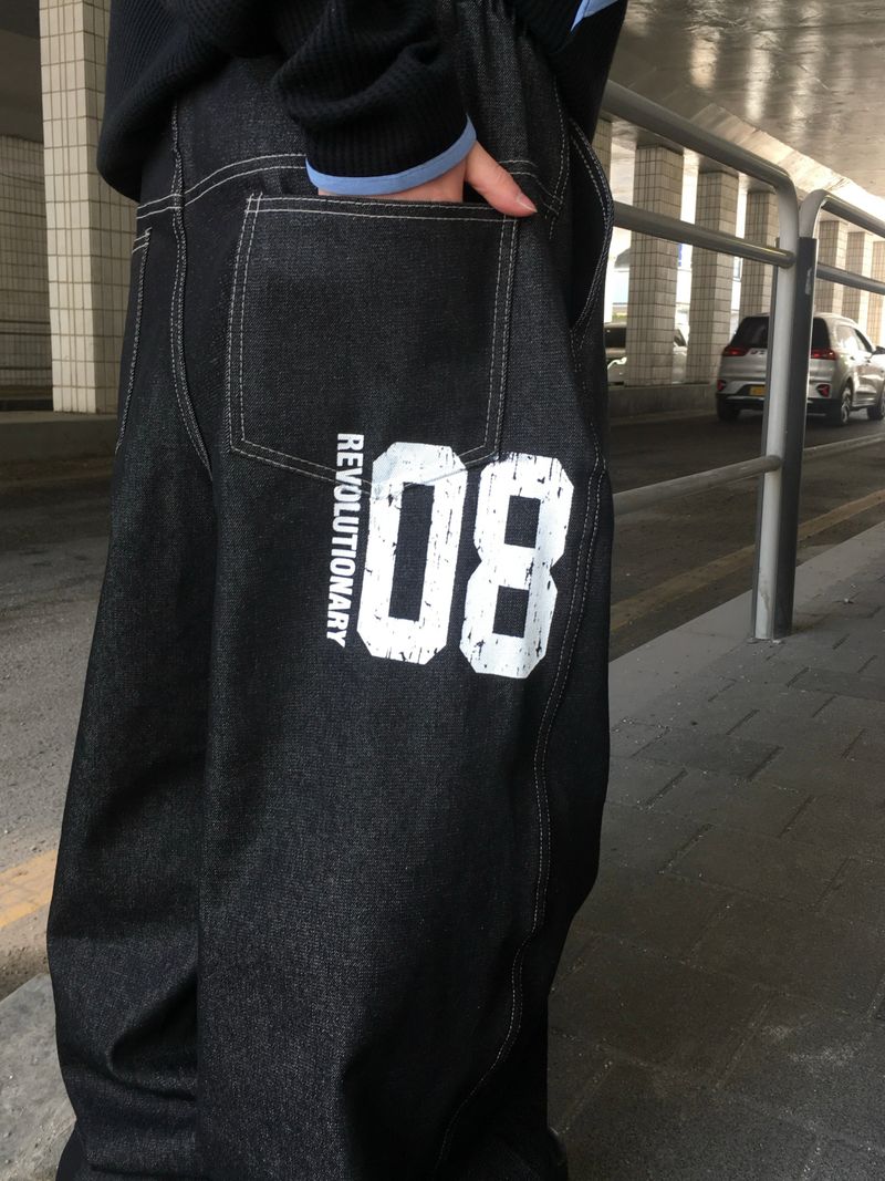 08 Graphic Wide Raw Denim (2c)